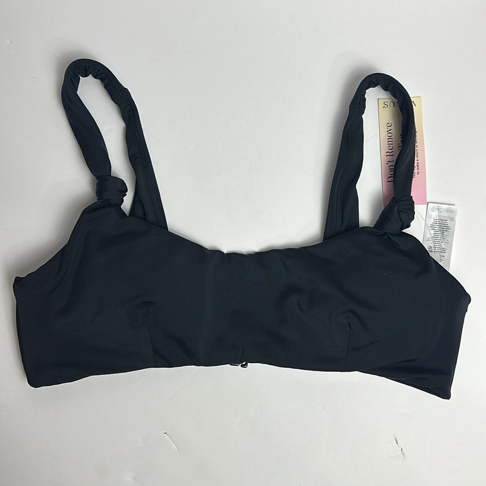 NWT Venus Bikini Top Black M